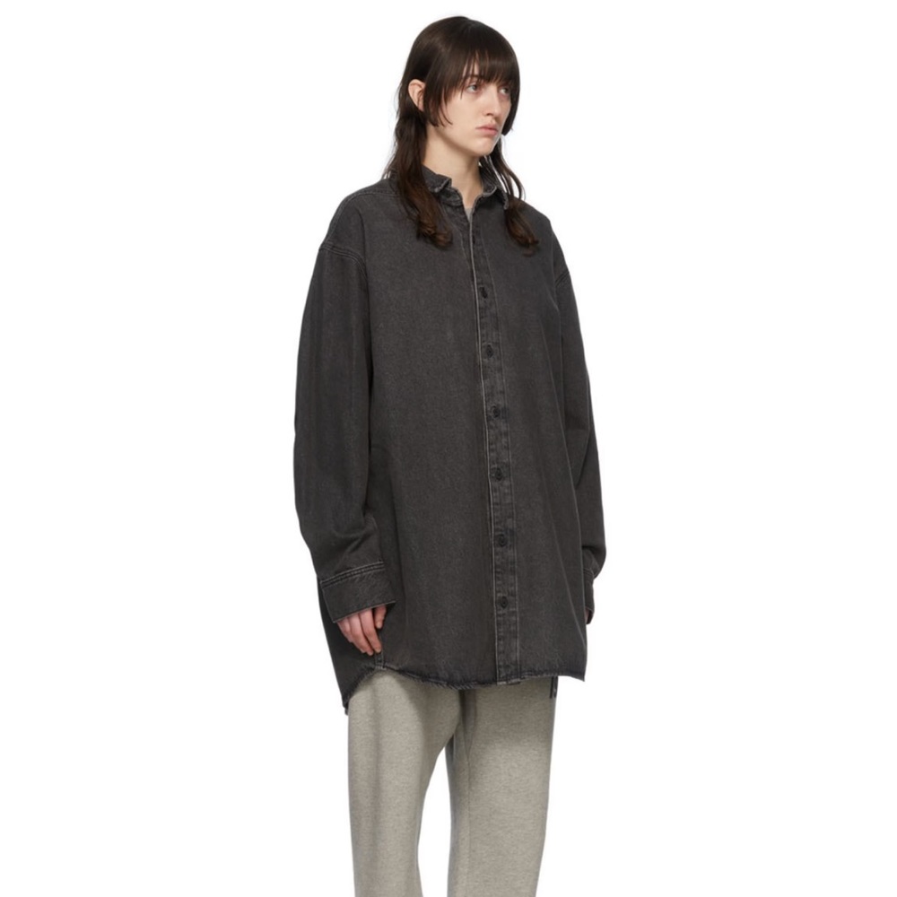 NWTs Essentials Gray Denim Button Down (L)